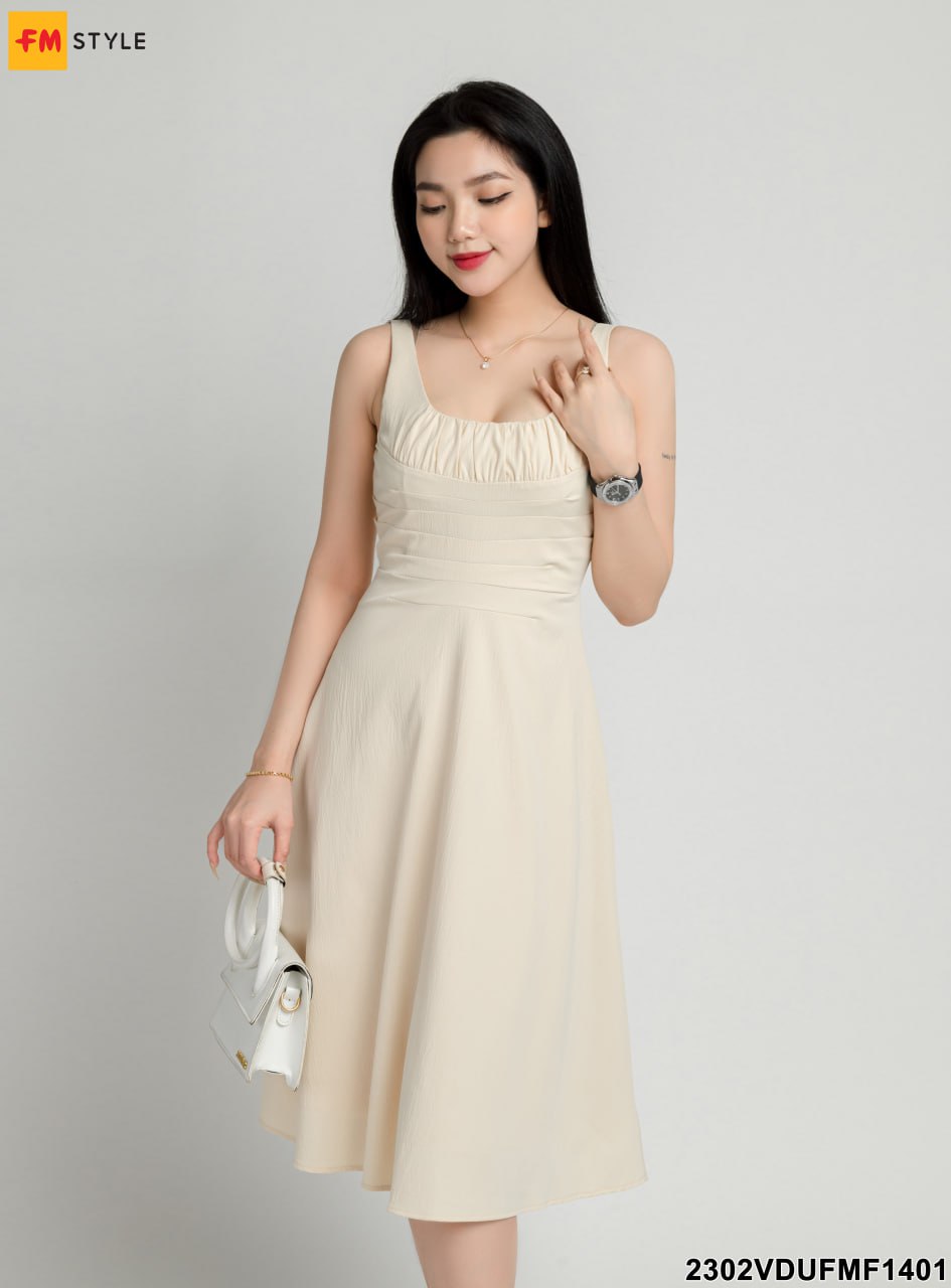 Mua Đầm nữ váy maxi hai dây thiết kế xếp ly 2 tầng màu trắng chiết li eo  thêu hoạ tiết chữ thủ công phù hợp đi biểnđi tiệc  Tiki