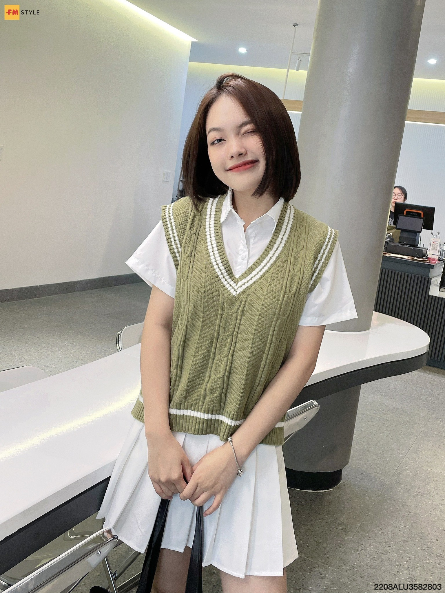 23+ cách phối đồ với áo gile nữ cá tính đẹp chuẩn Hàn Quốc